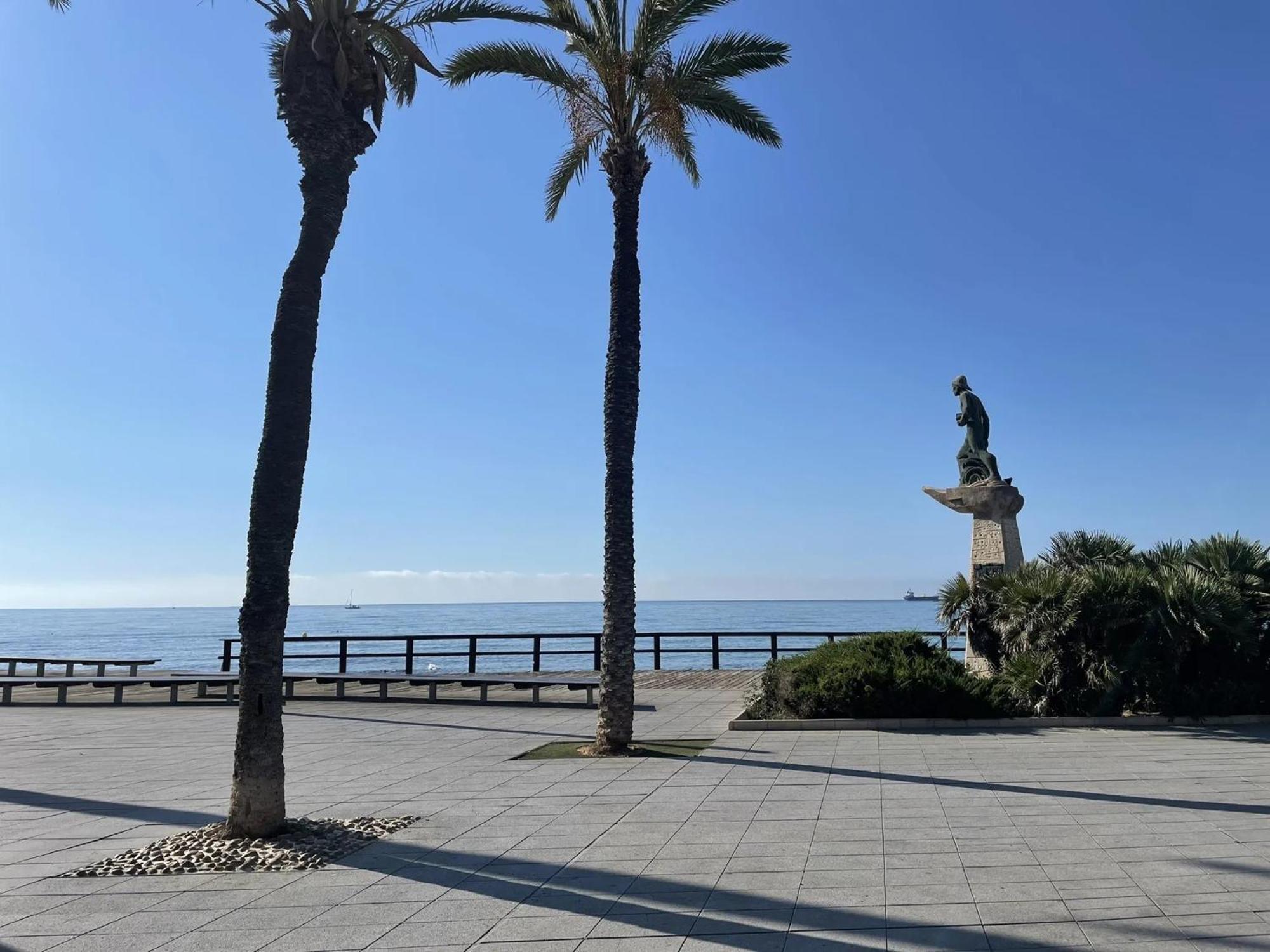 Amazing Penthouse On The Beach, Sea Views, Wifi, Airconditioning And Parking Torrevieja Exterior foto